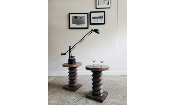 Bouts de canapé brutalistes