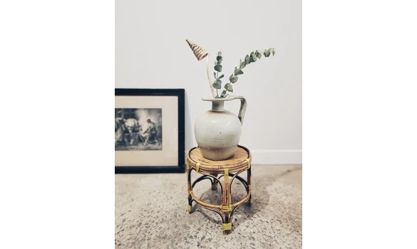 Porte plante en rotin