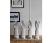 Moules à gants industriels curiosité