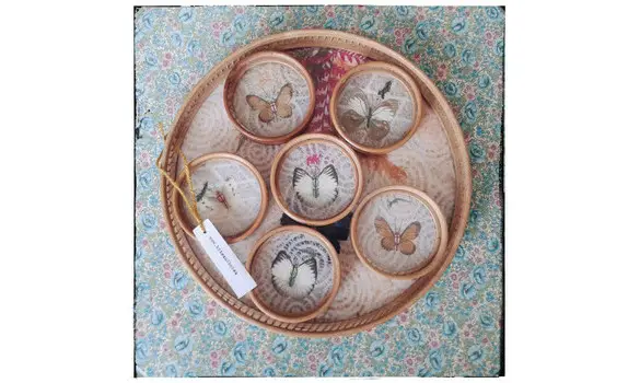 Plateau à sous-bocks papillons