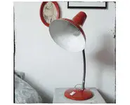 Lampe de bureau rouge