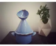 Inhalateur en métal émaillé