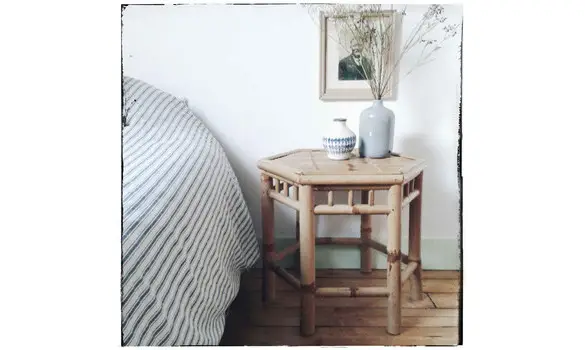 Table d'appoint vintage en bambou