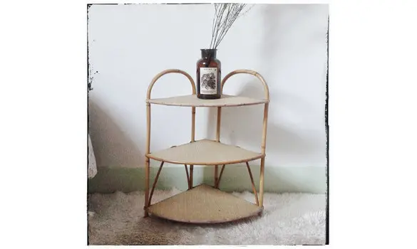 Etagère d'angle rotin