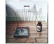 Porte revue métallique