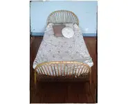 Lit corbeille en rotin