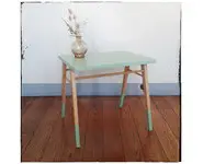 Petit bureau d'enfant