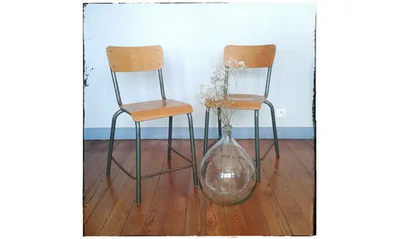 Paire de chaises d'école hauteur moyenne