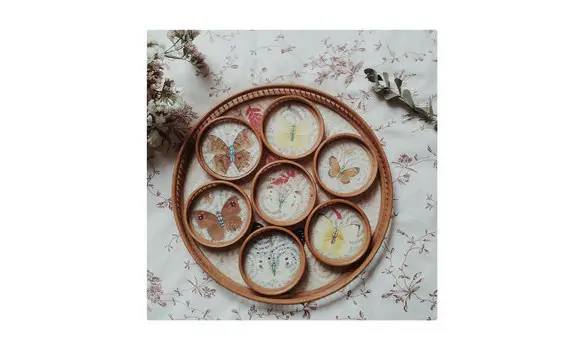Plateau à sous-bocks papillons