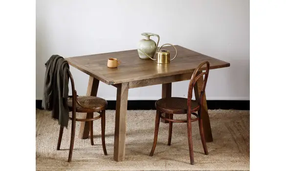 Table en Chêne brutaliste