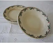 6 assiettes décor de houx