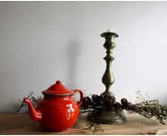 Petite théière émaillée