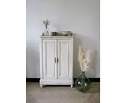 Buffet ancien patiné