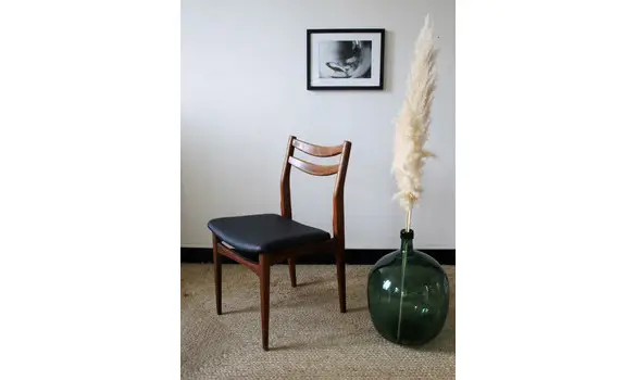 Chaise vintage style scandinave