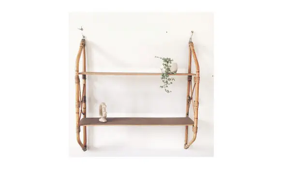 Etagère en rotin
