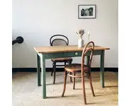 Table en bois patiné