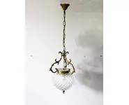 Lustre en verre ciselé