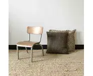 Ancienne petite chaise d'école