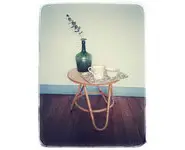 Petite table en rotin