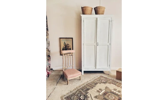 Armoire parisienne