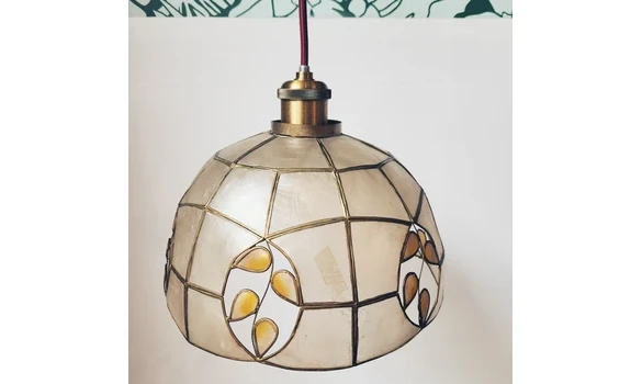 Suspension nacre - Fil bordeaux